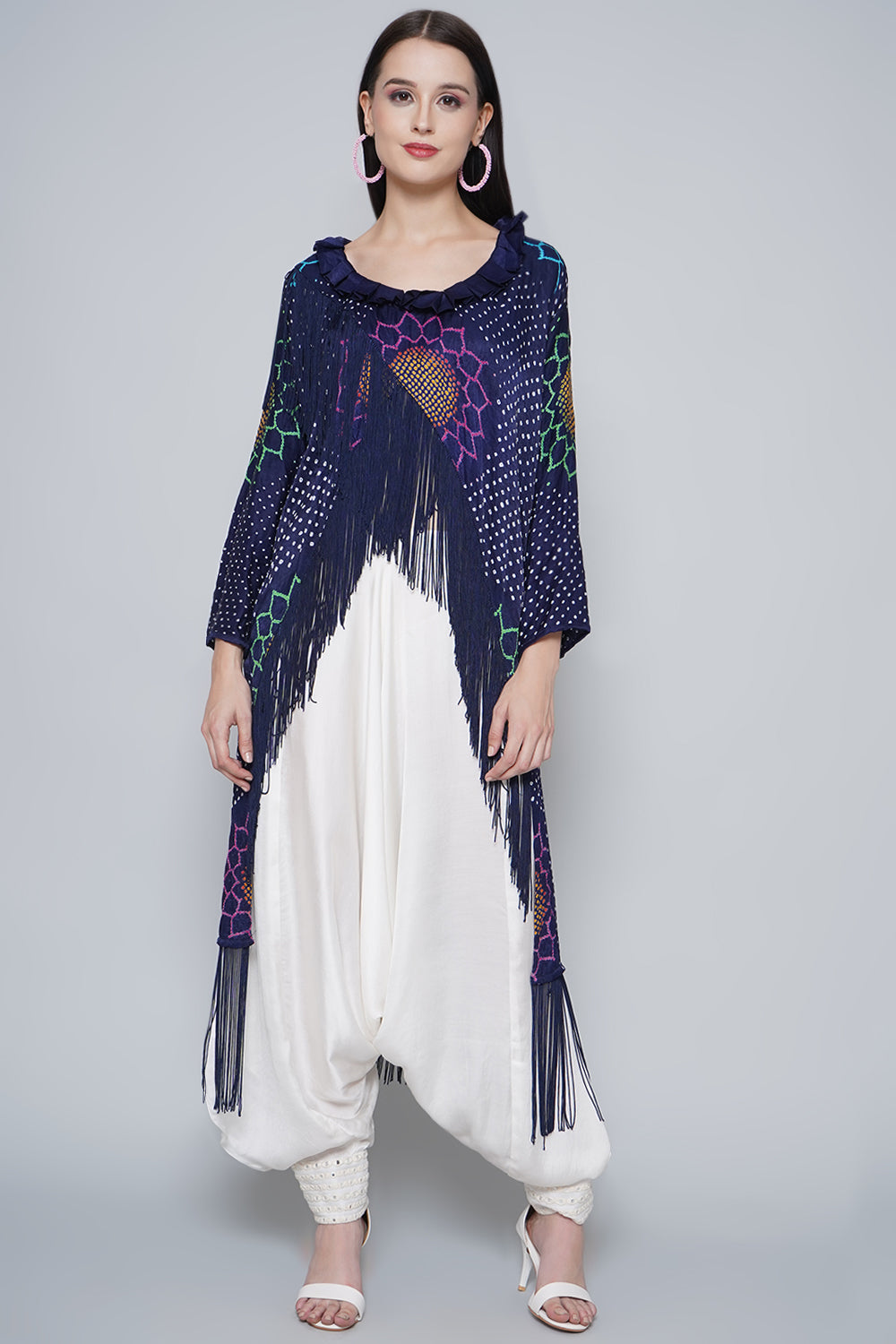 Pleated Neck Sunflower Bandhani with tassels