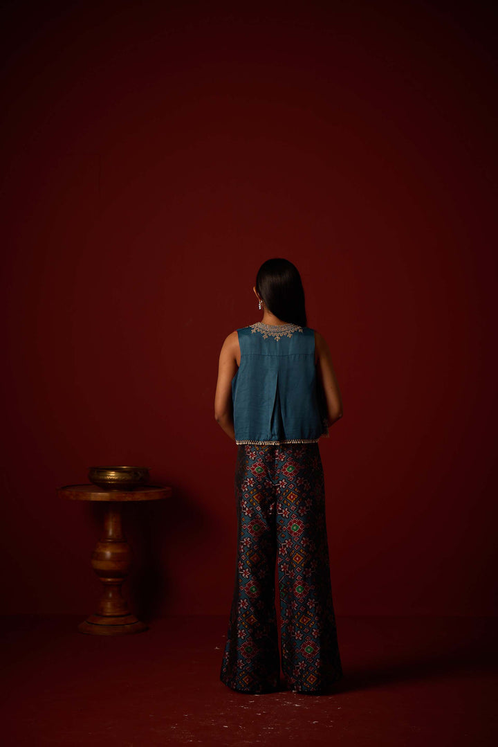 Asymmetrical Gilet Set