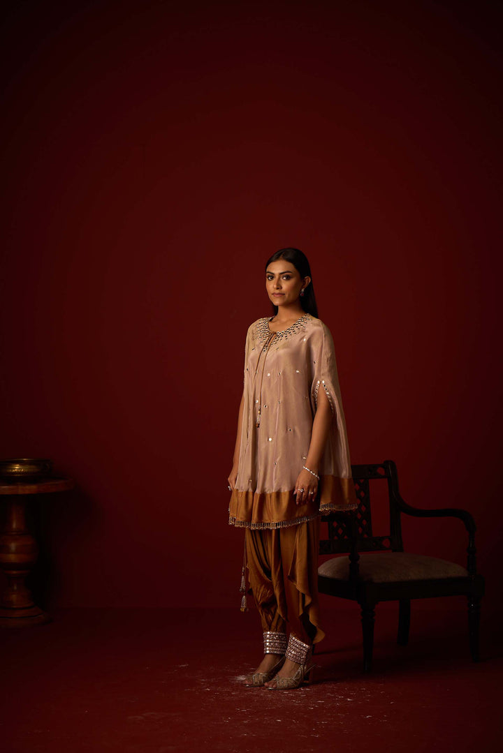 Tissue Mirror Work Round Cape