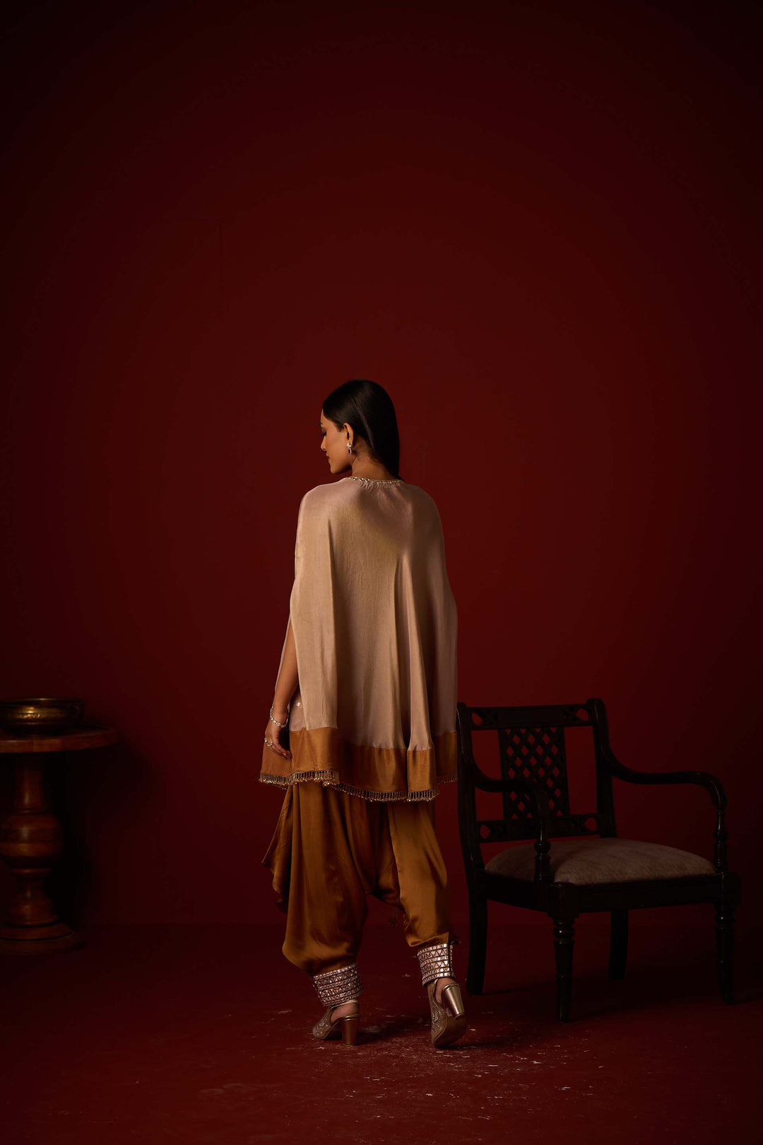 Tissue Mirror Work Round Cape