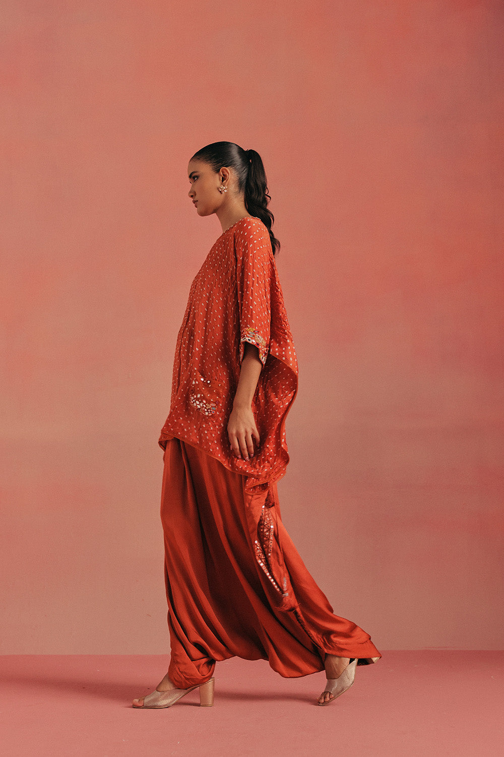 Cuff Sleeves Cape Top