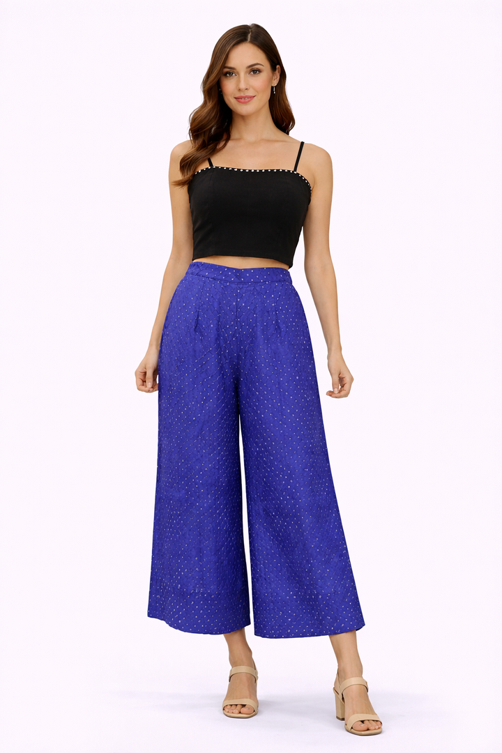 Bandeau With flared bandhani pants