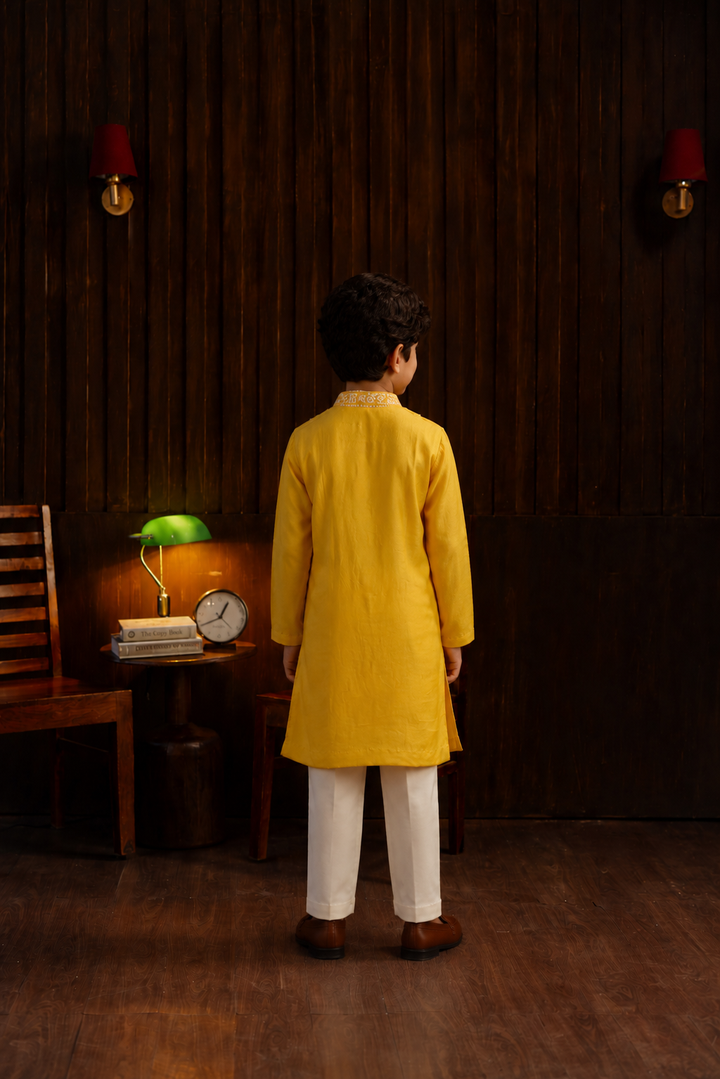 Mirror Embellished Beadwork Kurta With Pants