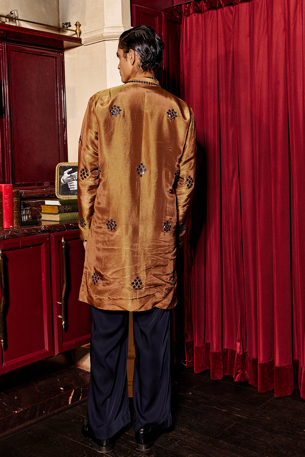 The Dorian Tissue Kurta Set