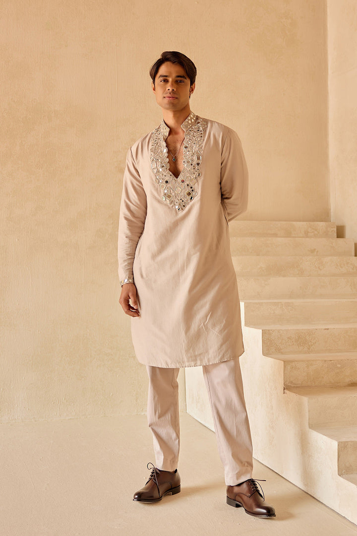 ZARI MIRRORWORK KURTA WITH STRAIGHT PANTS