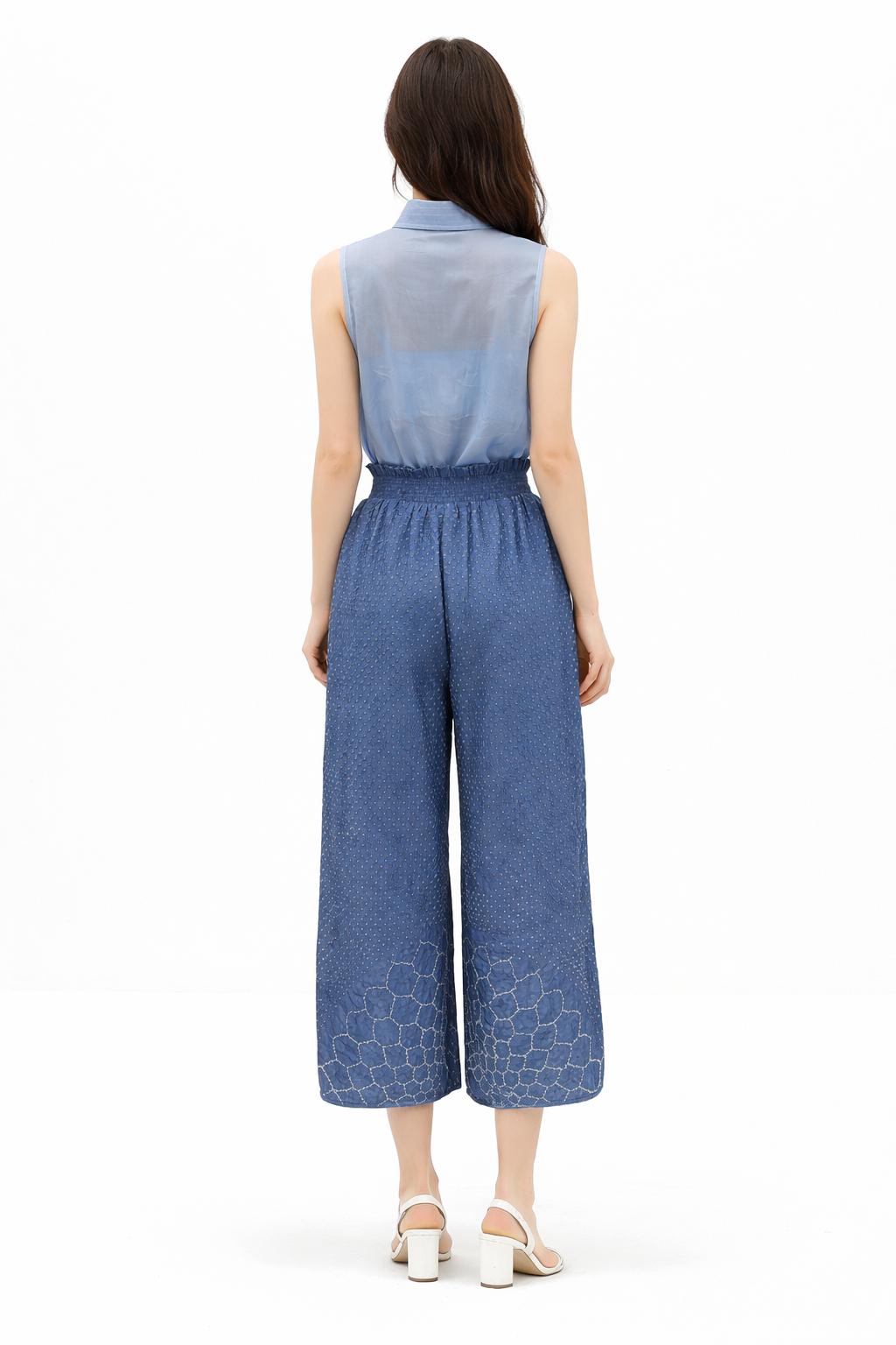 Tissue organza shirt with tie and Crushed bandhani pants